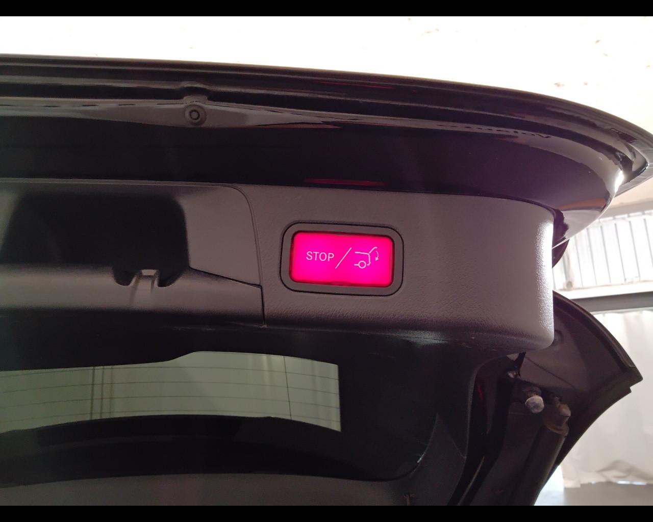 Mercedes-Benz Classe B - W247 2018 - B 180 d Sport auto