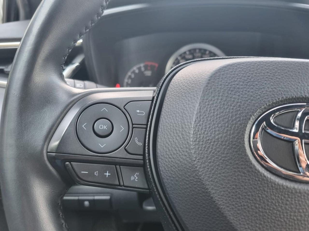 Toyota Corolla 1.8 Hybrid Business