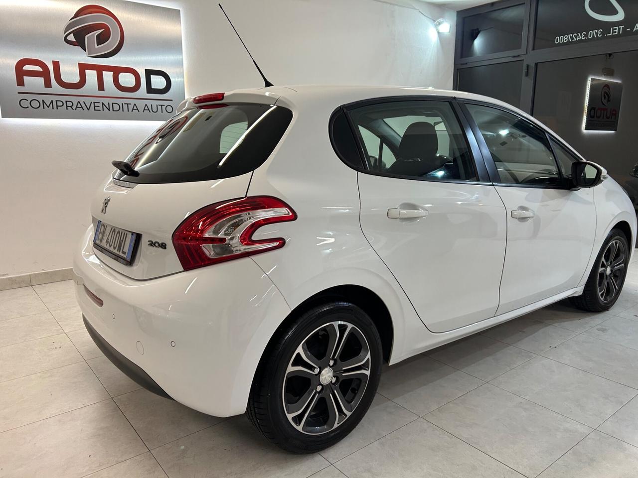 Peugeot 208 1.4 hdi 50kw 2014