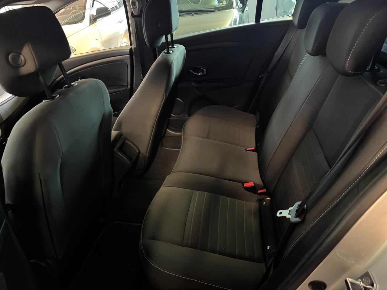 Renault Megane 1.5 dCi EURO 6B GOMME NUOVE / CINGHIA