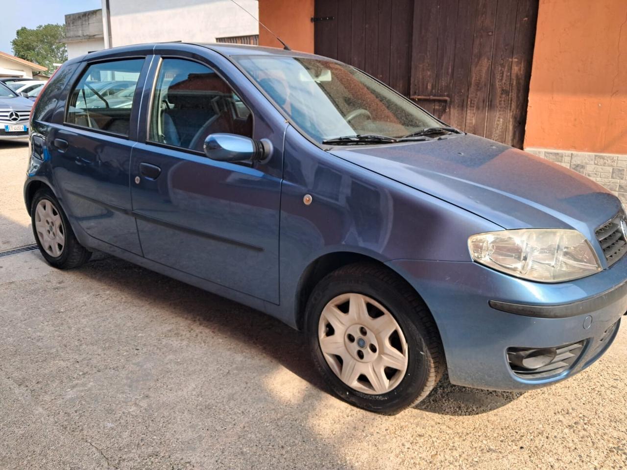 Fiat Punto 1.2 5 porte Actual gpl valido neopatentati