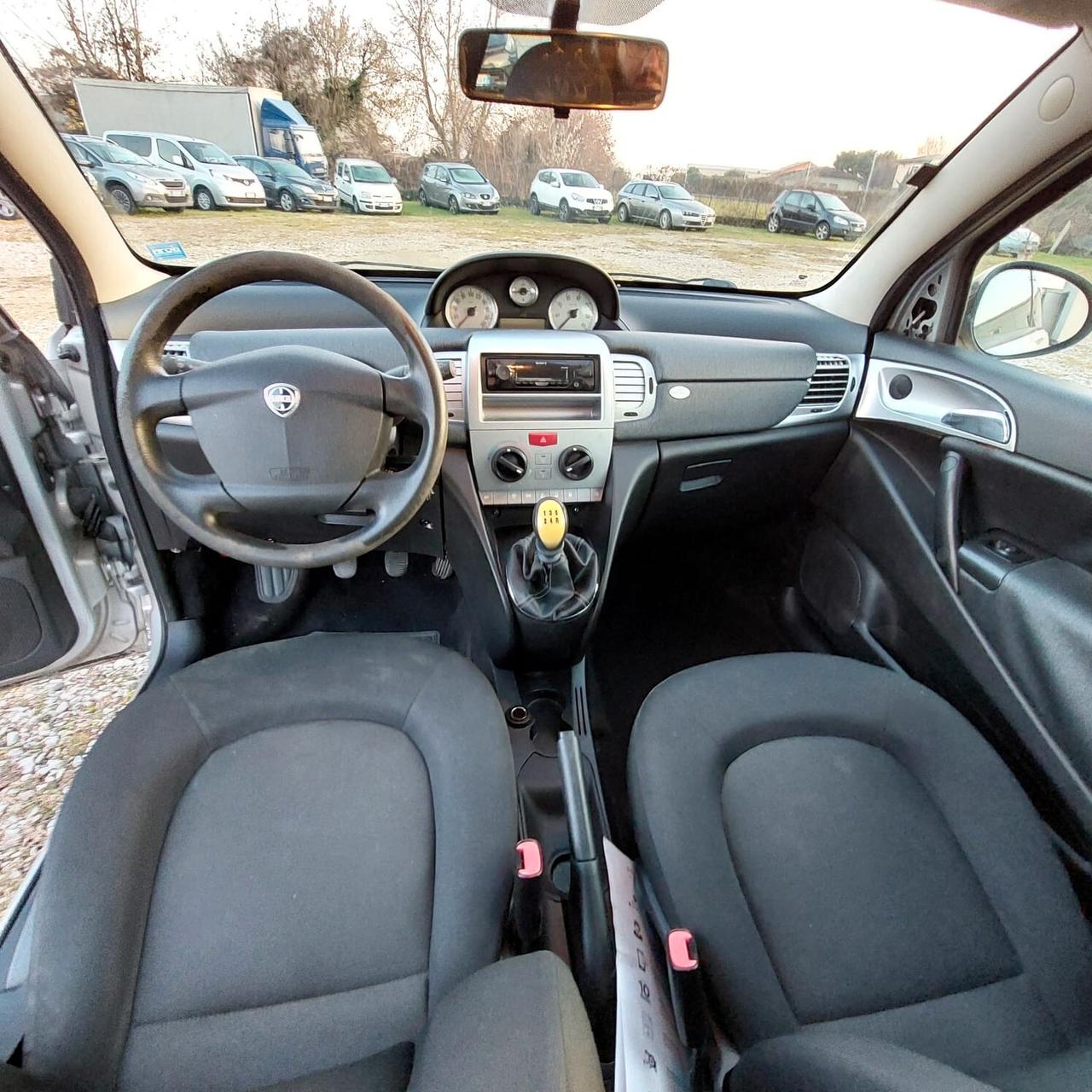 Lancia Ypsilon 1.2 69 CV Elle
