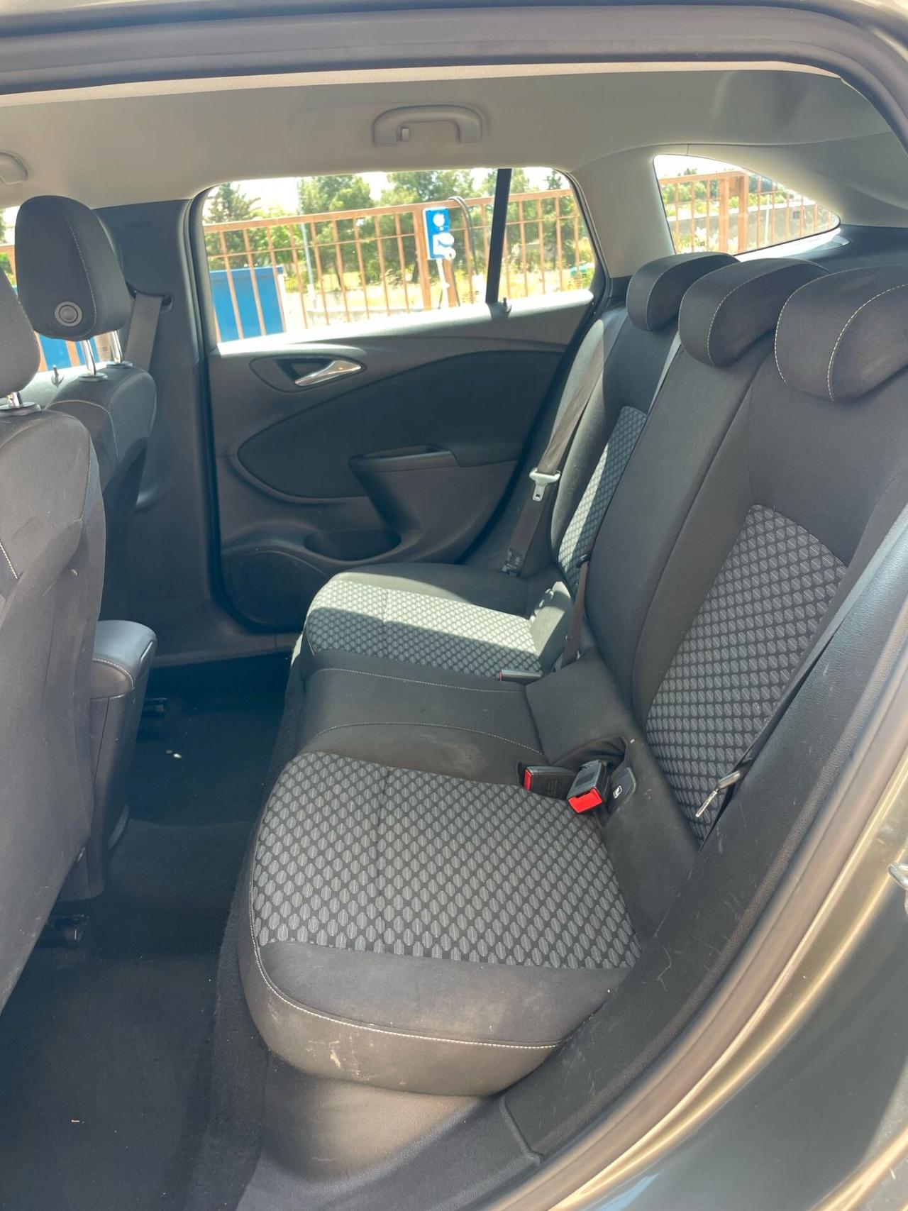 Opel Astra 1.6 CDTi 136CV aut. Sports Tourer Dynamic