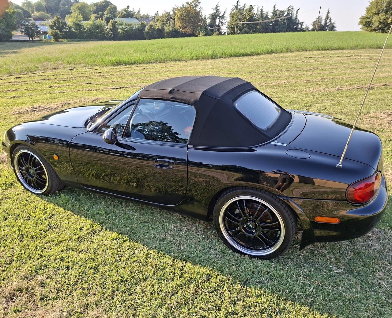 Mazda MX-5 1.6i 16V cat Naked book completo
