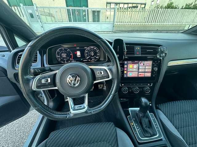 Volkswagen Golf 1.6 TDI DSG 5p. R-line
