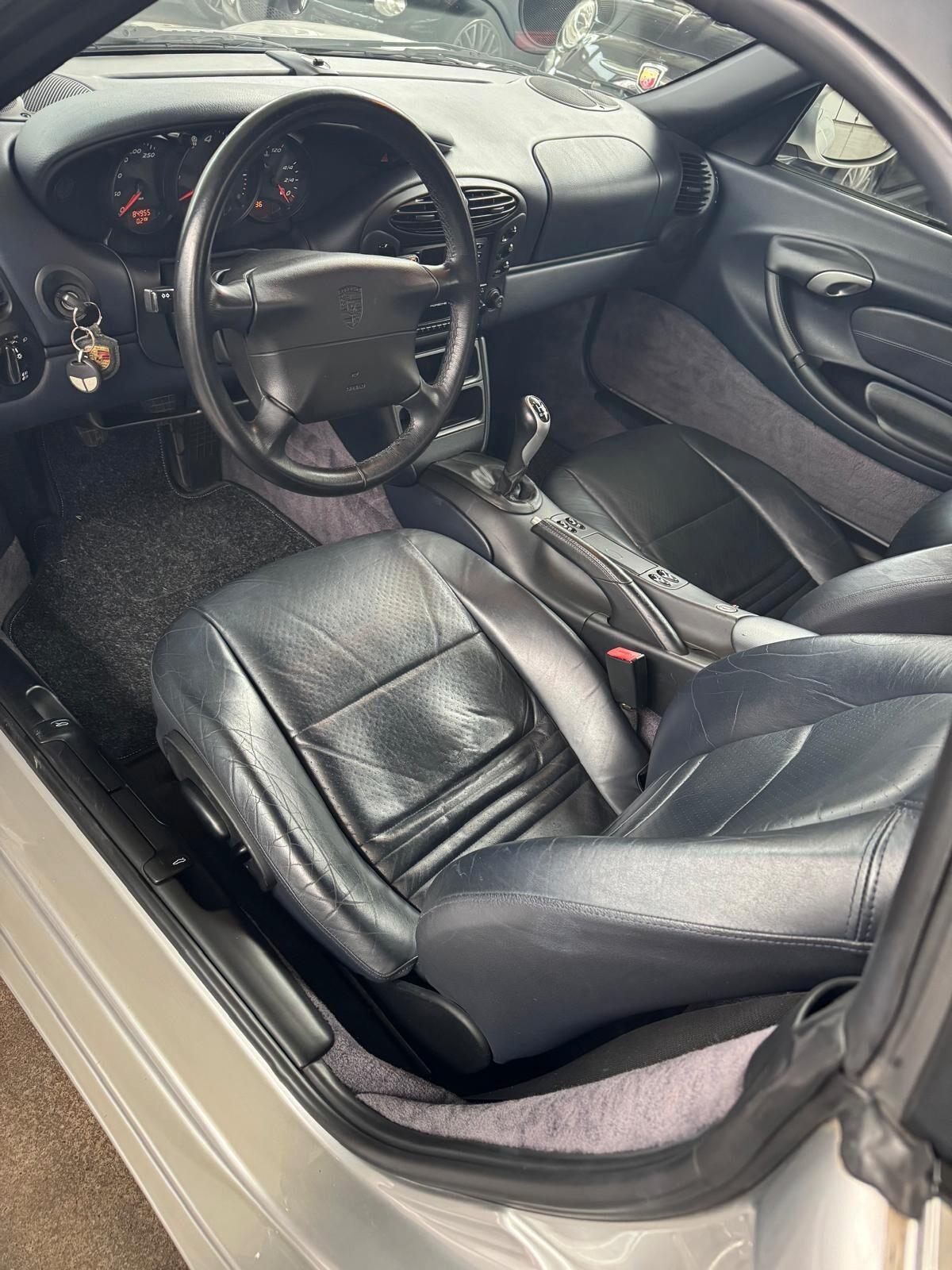 Porsche Boxster 2.7i 24V cat