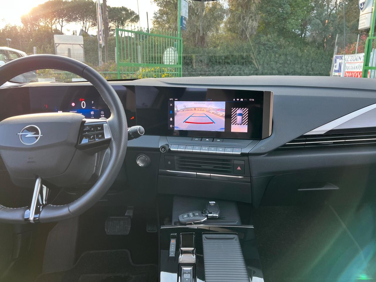 Opel Astra 1.2 Turbo 130 CV Elegance