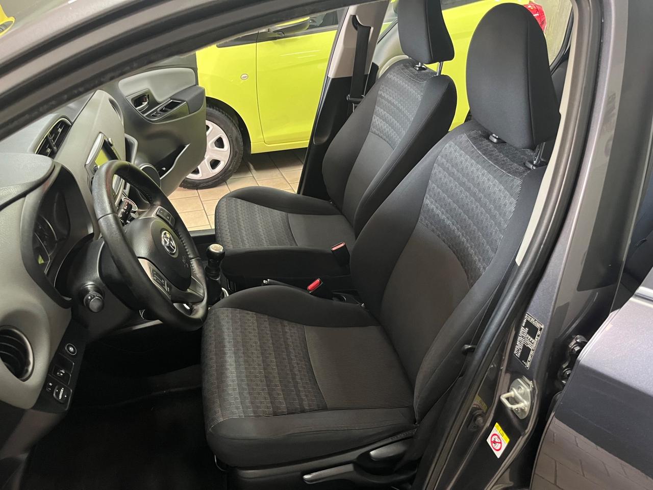 Toyota Yaris 1.0 5 porte Lounge gpl 2016