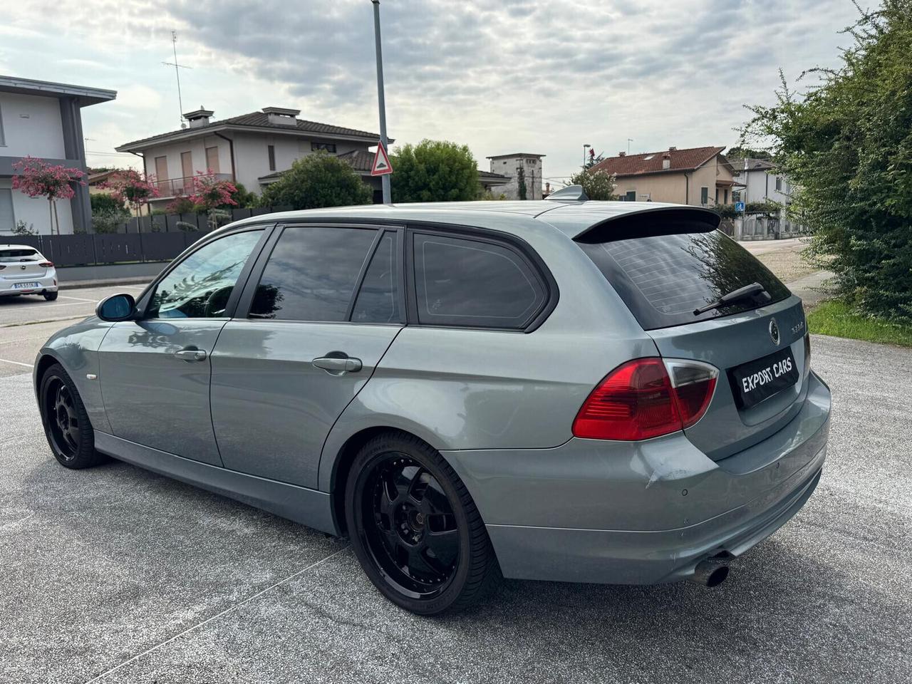BMW 320d Touring Automatica 163 CV – Cambio e Motore Perfetti