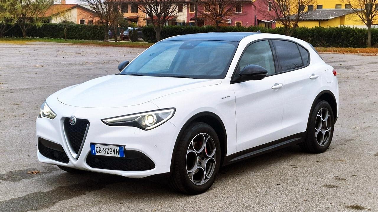 Alfa Romeo Stelvio 2.2 Turbodiesel 160 CV AT8 RWD Super