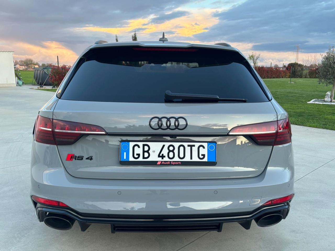 Audi RS4 Nardó