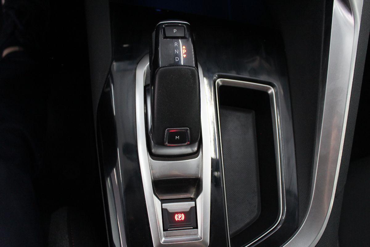 PEUGEOT - 3008 - BlueHDi 130 EAT8 S&S Business