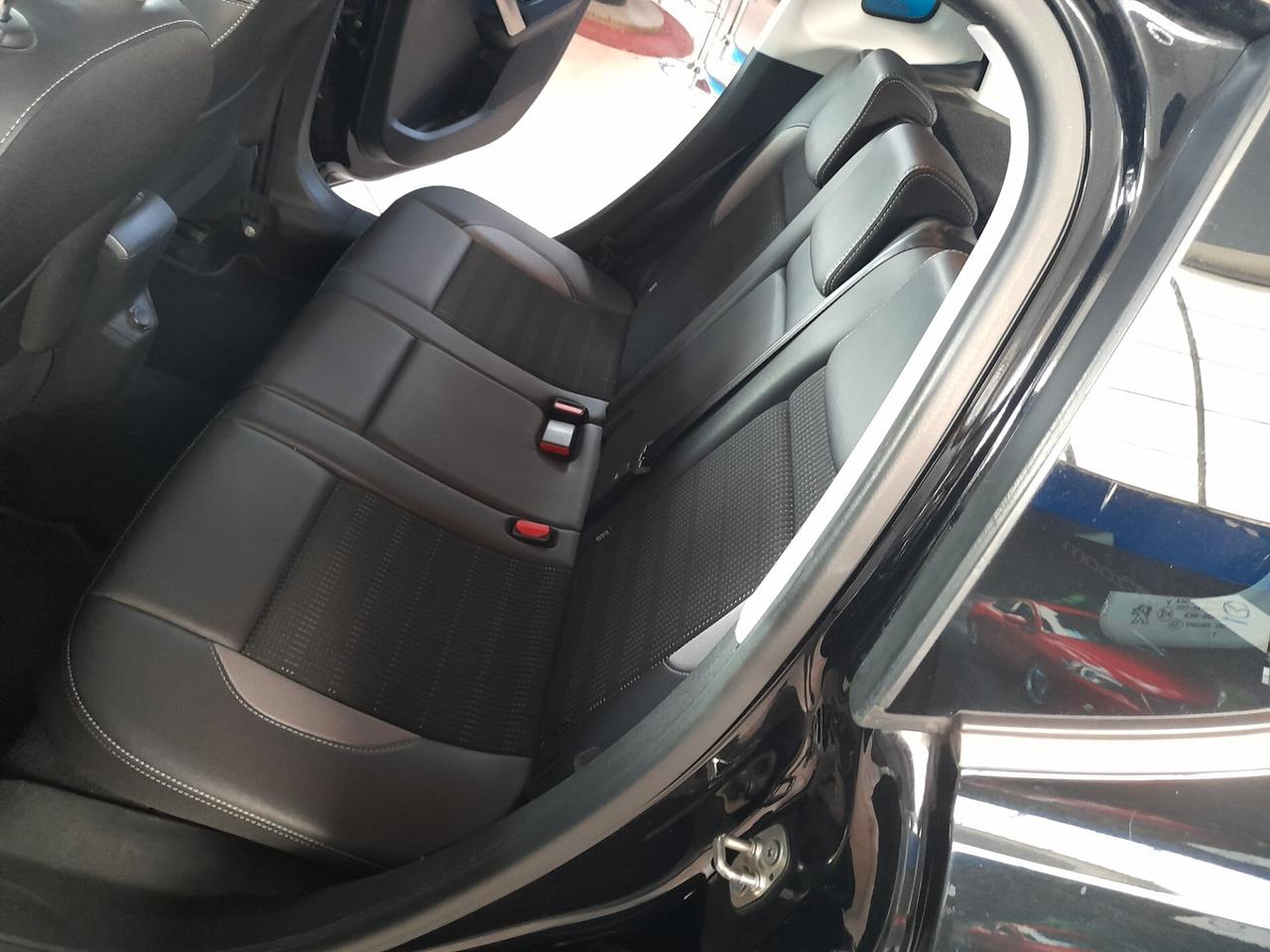 Peugeot 2008 PureTech Turbo 110 EAT6 S&S Allure
