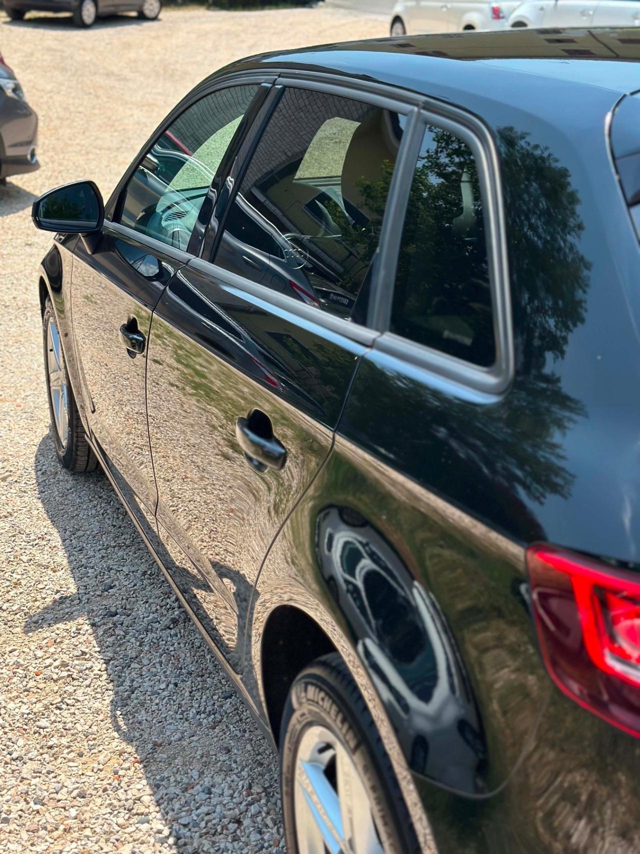 Audi A3 SPB 2.0 TDI SPORT KMCERT UNICOPR
