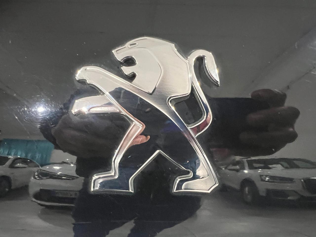 Peugeot 208 1.6 75 - ALLURE - 2017