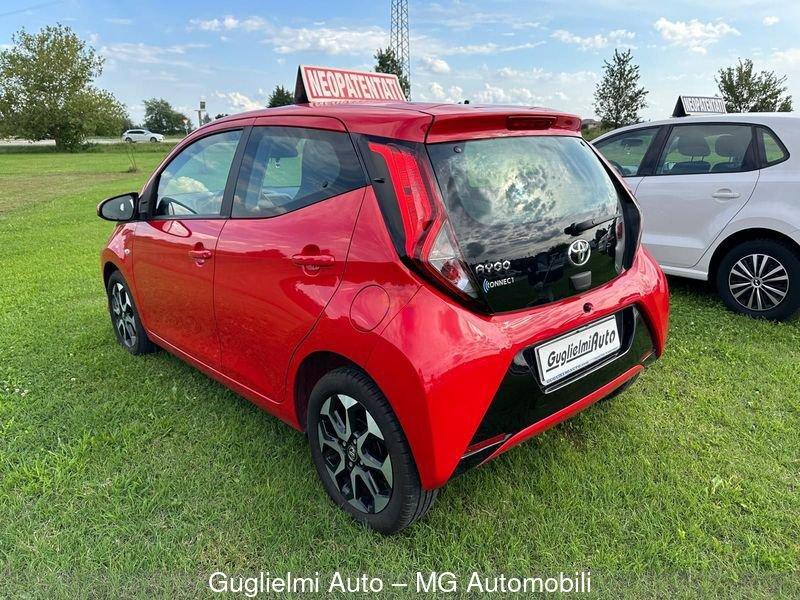 Toyota Aygo Aygo Connect 1.0 VVT-i 72 CV 5 porte x-clusiv red style