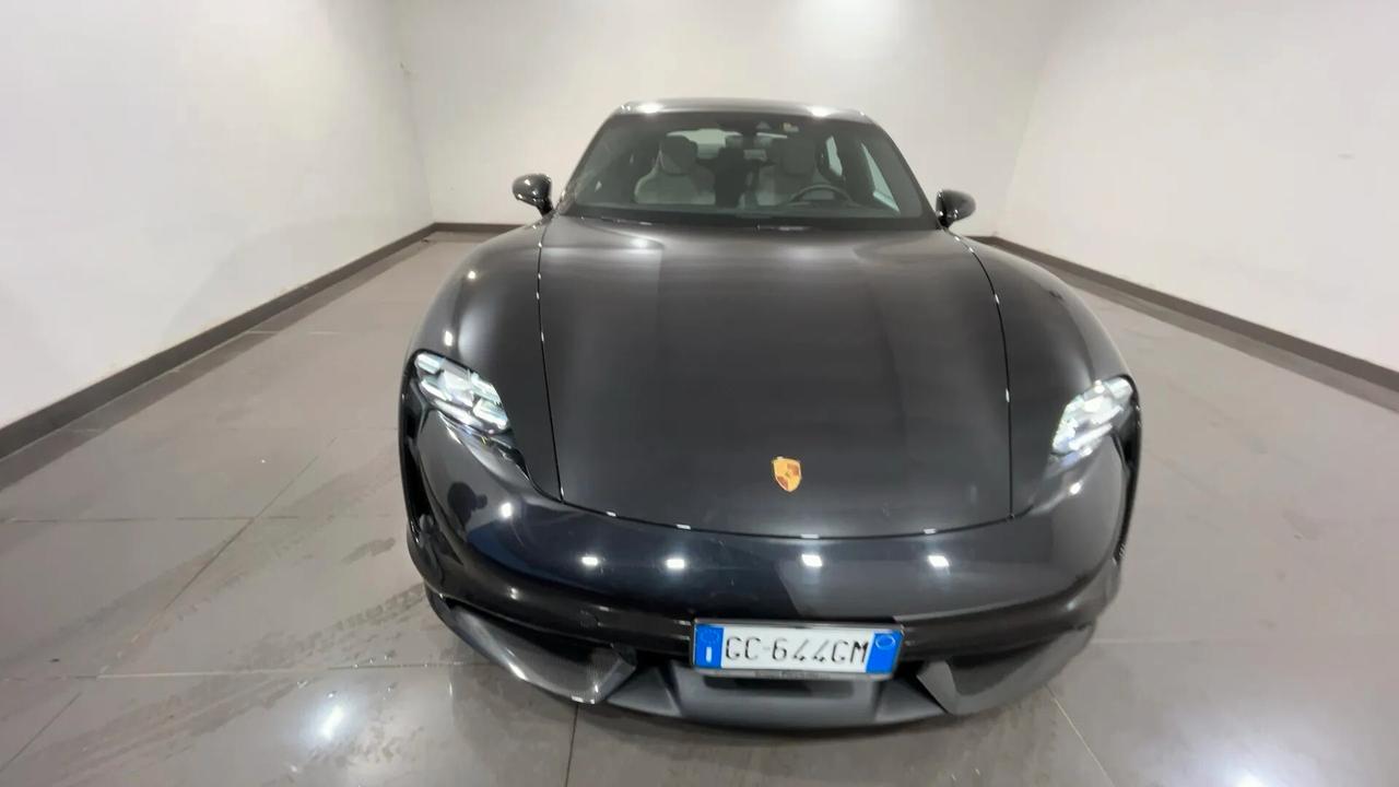 Porsche Taycan Turbo S NESSUN VINCOLO FINANZIARIO