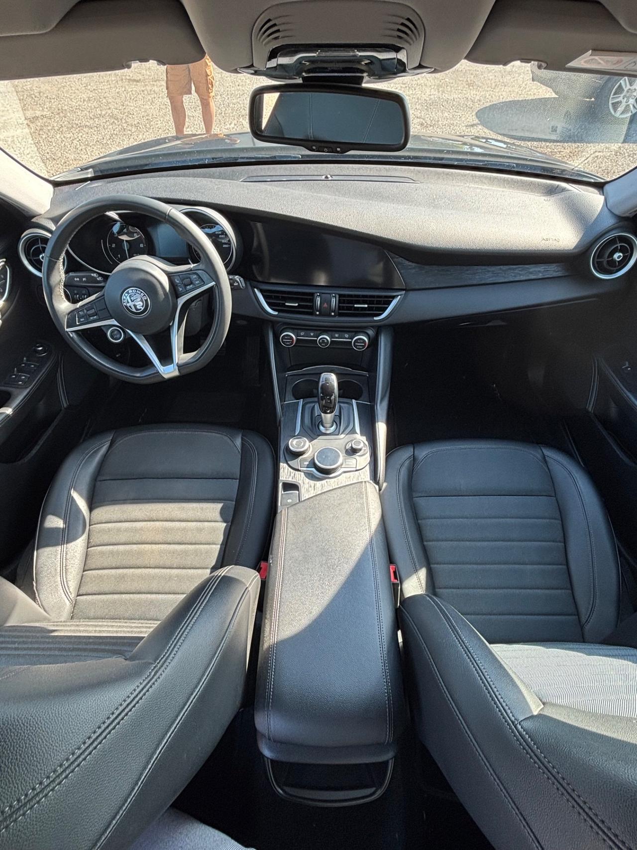 Alfa Romeo Giulia 2.2 Turbodiesel 136 CV AT8 Business
