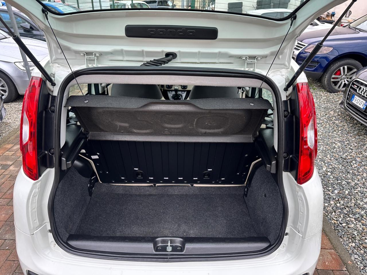 Fiat Panda 1.2 Benzina LOUNGE 5 posti