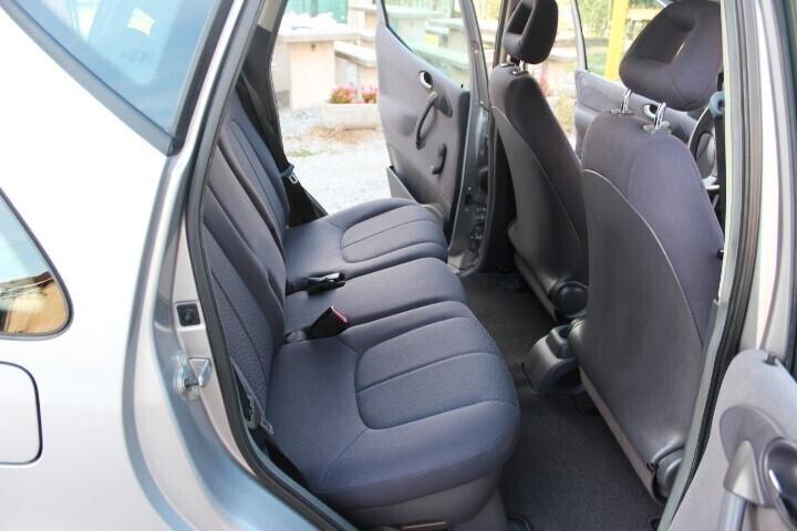 Mercedes-benz A 160 CDI ESTETICA E INTERNO DA VETRINA SOLO 132.000KM ORIGINALI APPARTENUTA PENSIONATA