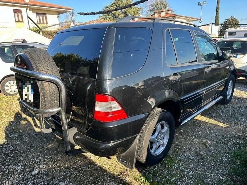 Mercedes-Benz Classe M ML 270 turbodiesel cat CDI