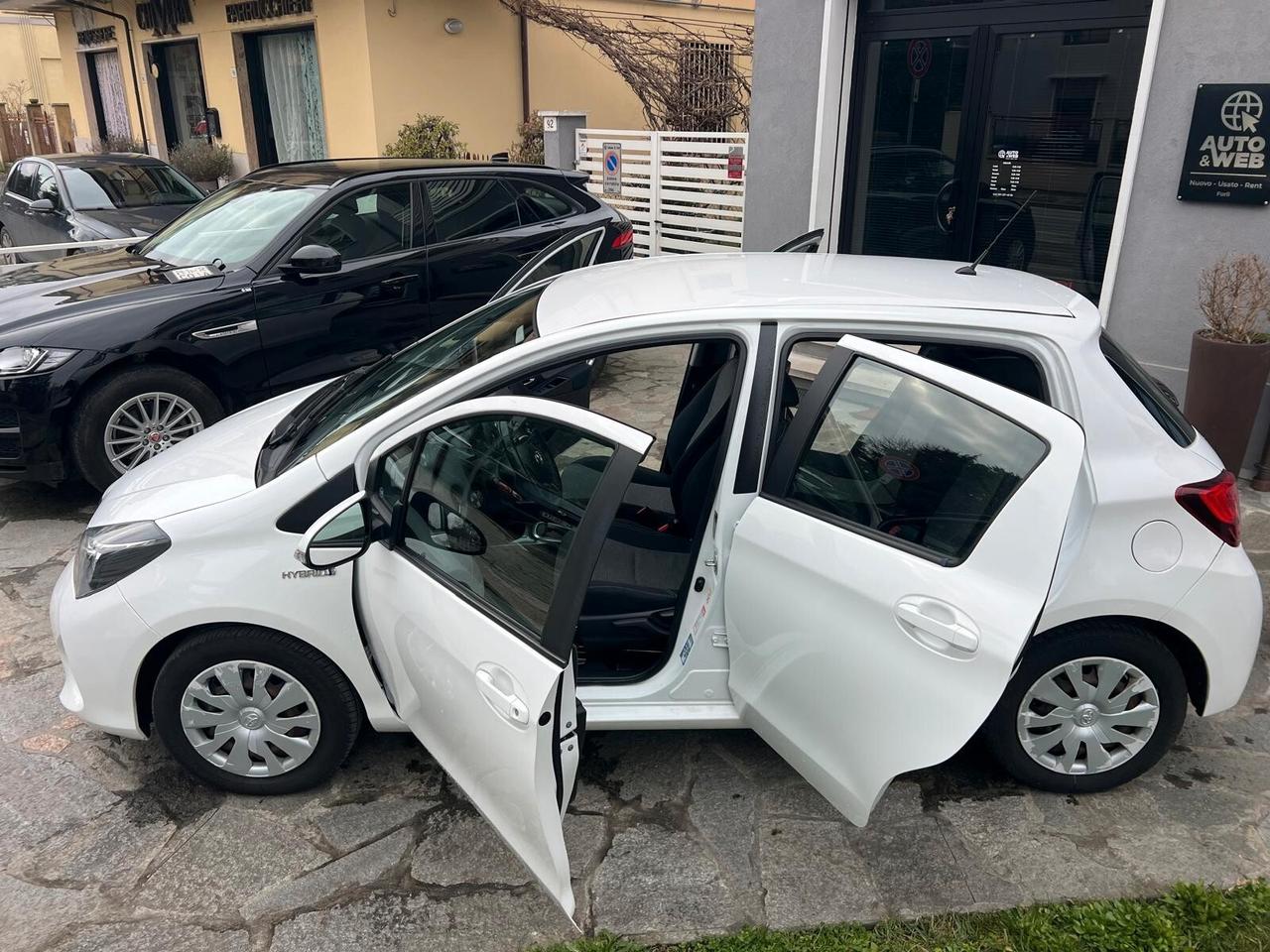 TOYOTA YARIS 1.5 HYBRID STYLE 5P NEOPATENTATI