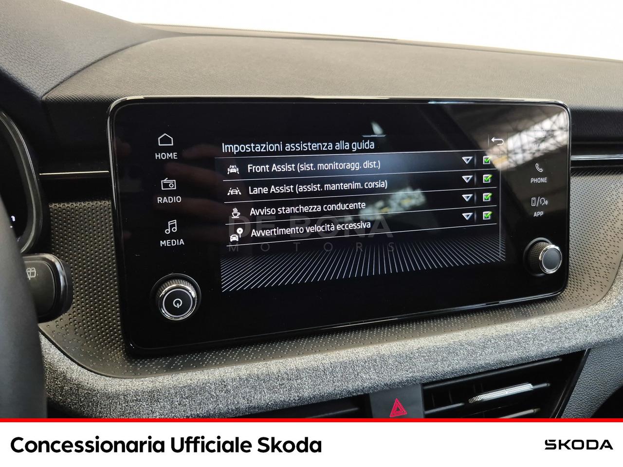 Skoda Kamiq 1.0 tsi black dots 115cv