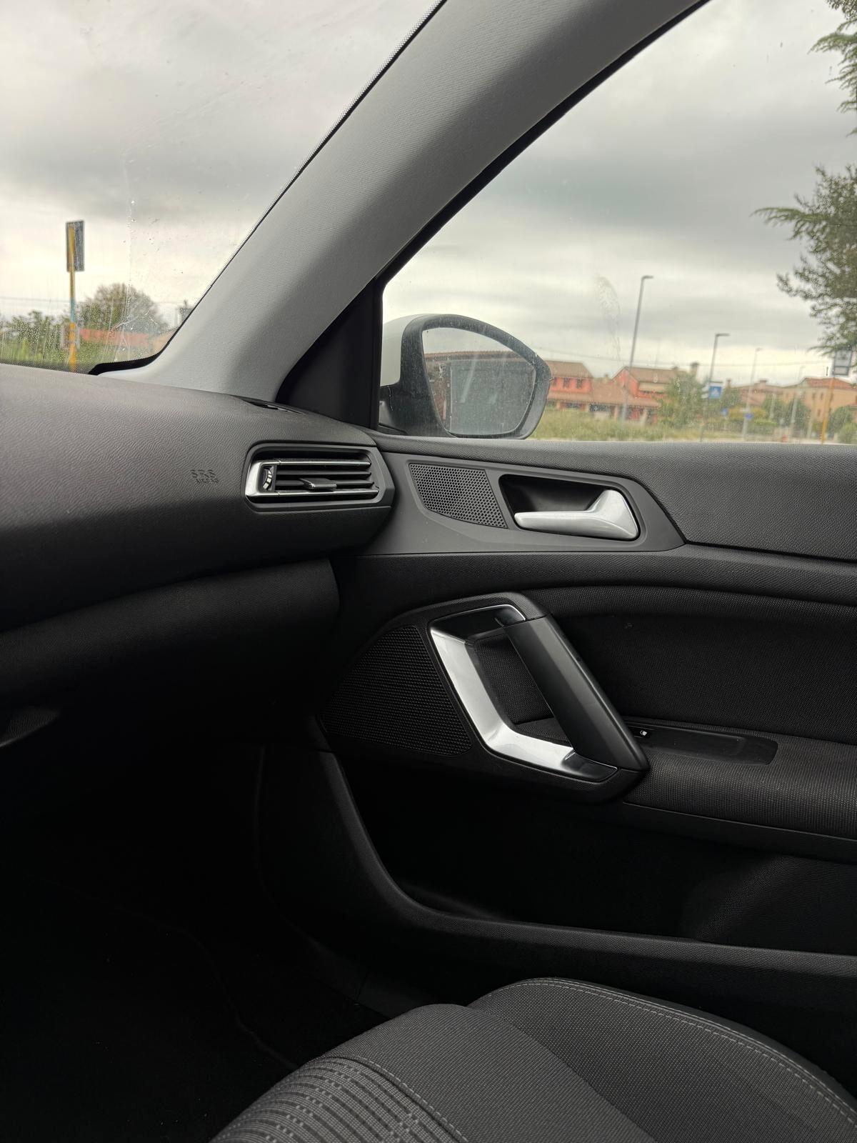 Peugeot 308 BlueHDi 130 S&S SW GT