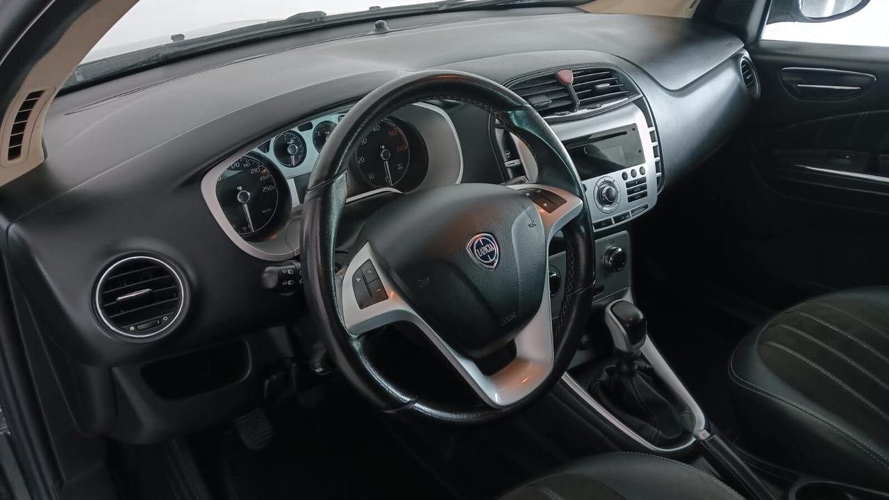 Lancia Delta 1.6 MJT DPF Oro