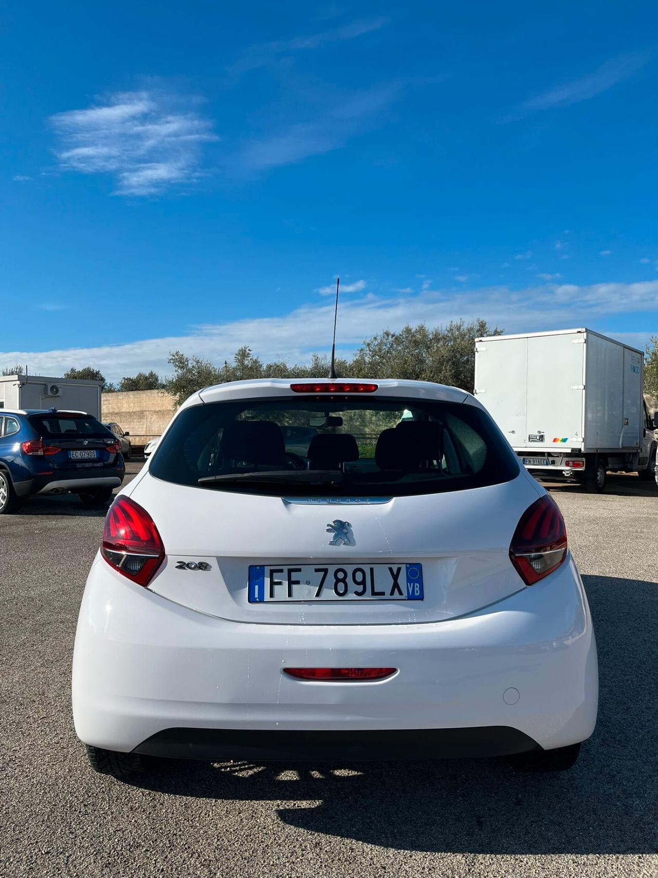 Peugeot 208 BlueHDi 75 5 porte Allure