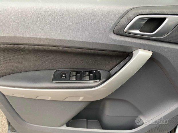 FORD Ranger 2.2 TDCi Doppia Cabina XLT 5pt. + IV