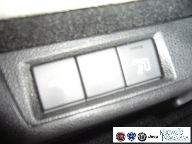 FIAT 600 Hybrid 110CV DCT6 MHEV La Prima NAVI / TELECAMERA