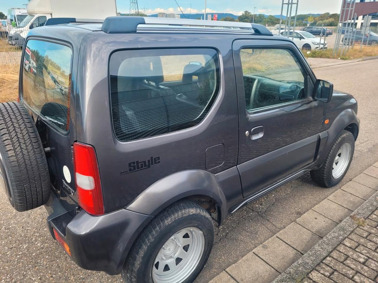 Suzuki Jimny Stile ediz.limitata.Clima