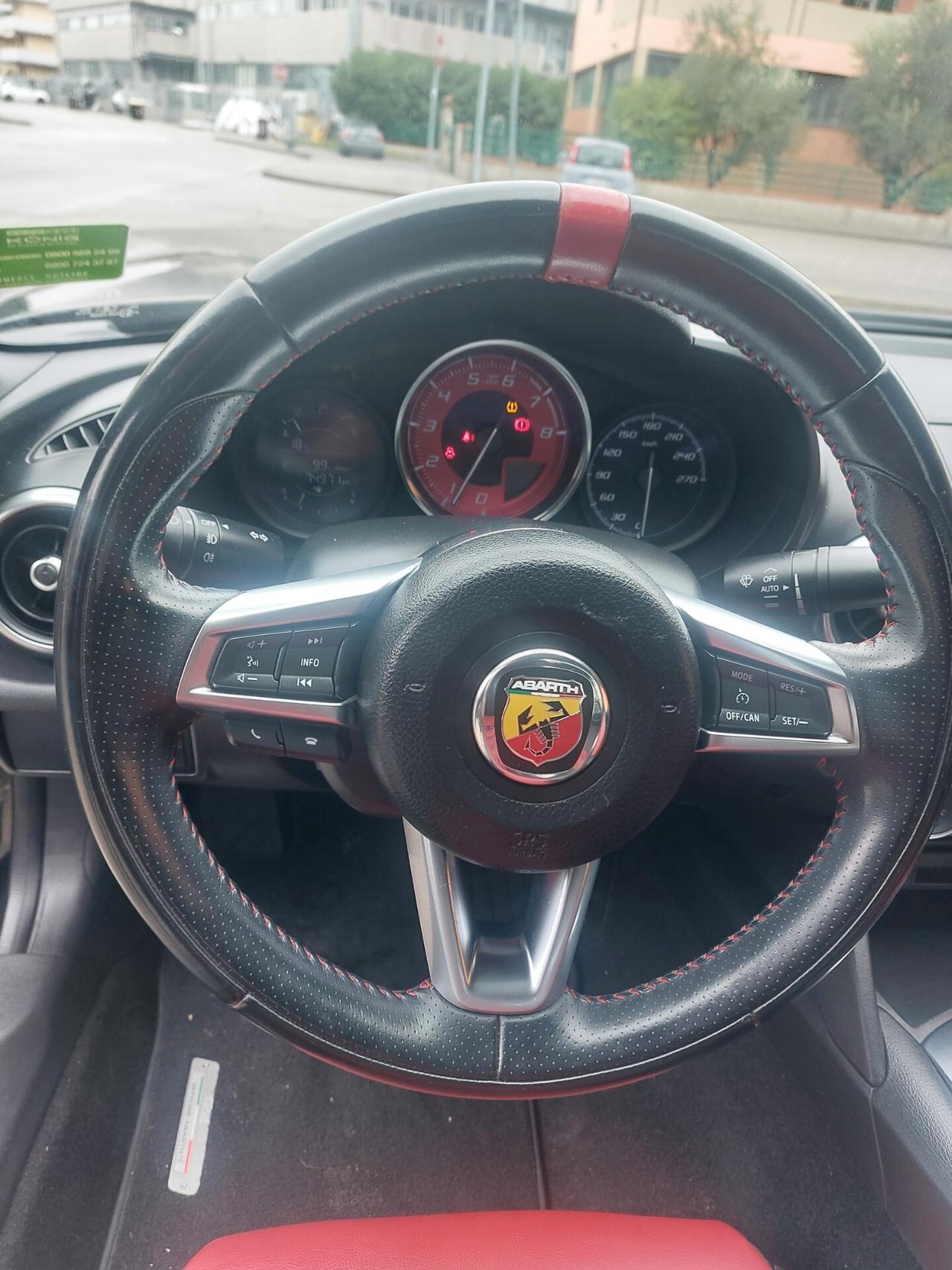 Abarth 124 Spider Scorpione