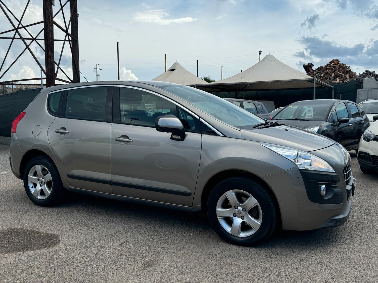 Peugeot 3008 1.6 HDi 112CV Business robot - 2010