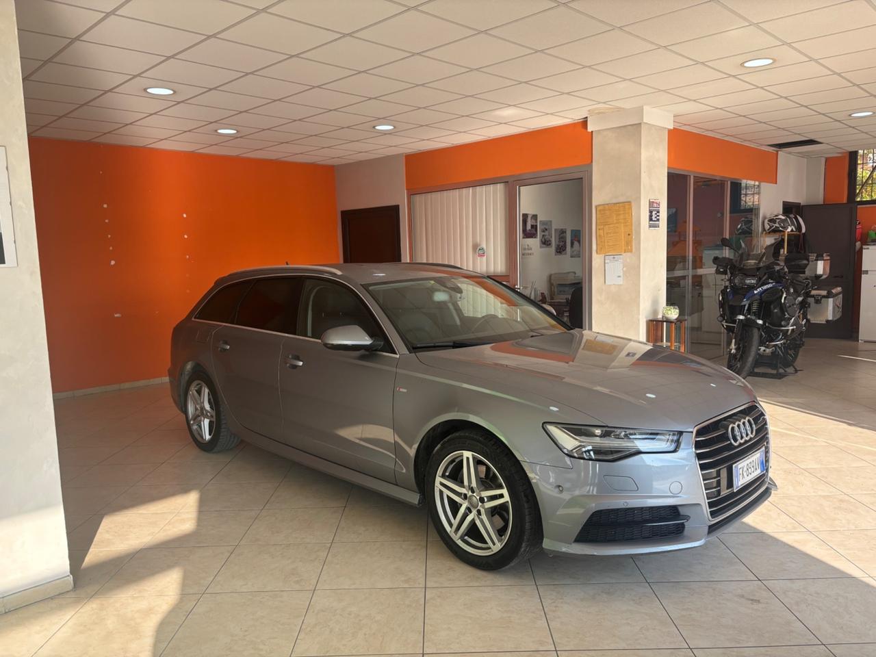 Audi A6 Avant 2.0 TDI 190 CV s-line matrix- navi-pelle permute e finanziamenti