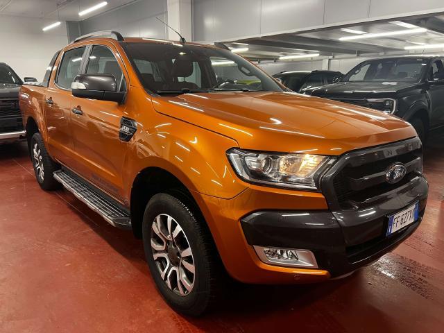 Ford Ranger 3.2 tdci double cab Wildtrak 200cv auto Roll-cover