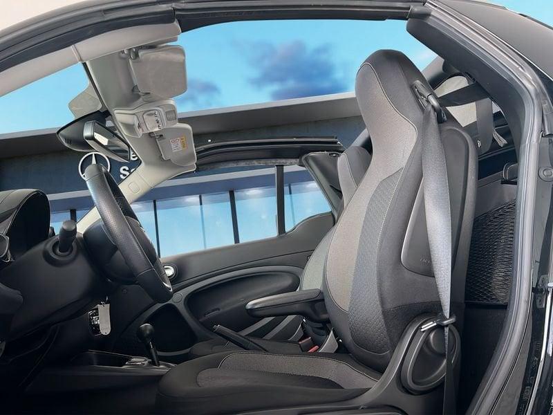 smart fortwo fortwo EQ cabrio Pulse 22 KW