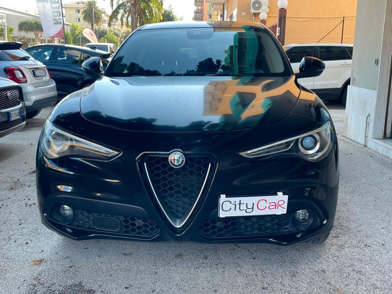 Alfa Romeo Stelvio 2.2 Turbodiesel 180 CV AT8 RWD Business