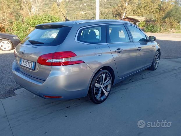 Peugeot 308 BlueHDi 120 S&S SW Allure