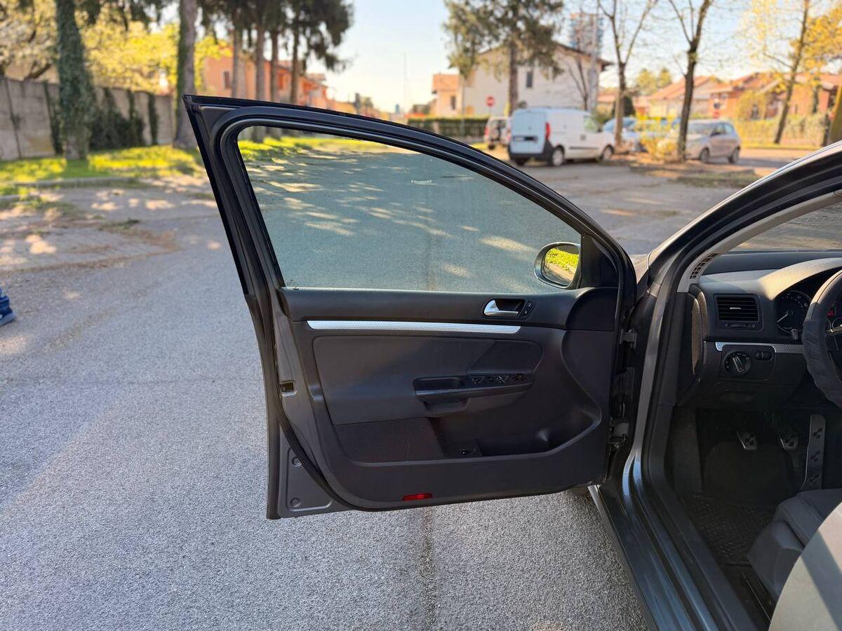 Volkswagen Golf 5 Porte R32 3.2 VR6 4motion 5p