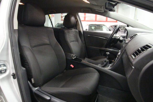 TOYOTA Avensis 2.2 D-4D Wagon Executive 150CV