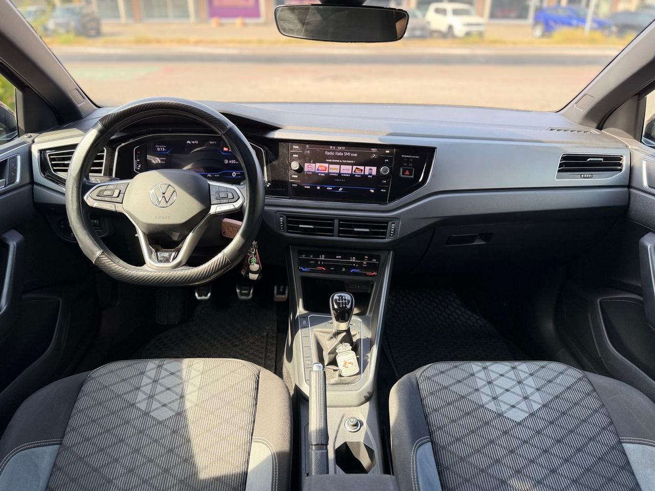 Volkswagen Taigo R Line 1.0 TSI #12036