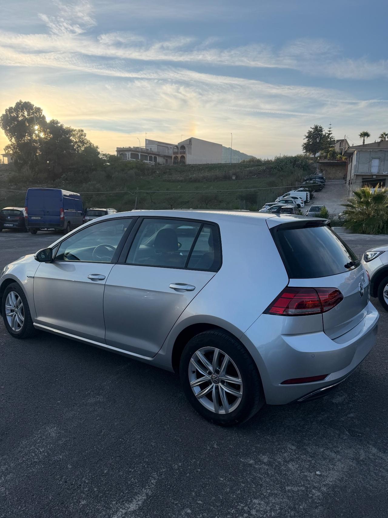 Volkswagen Golf 1.5 TGI DSG 5p. Business BlueMotion Technology