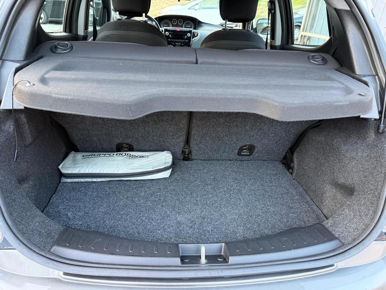 Lancia Ypsilon 0.9 TwinAir 85 CV 5 porte Metano Ecochic Gold