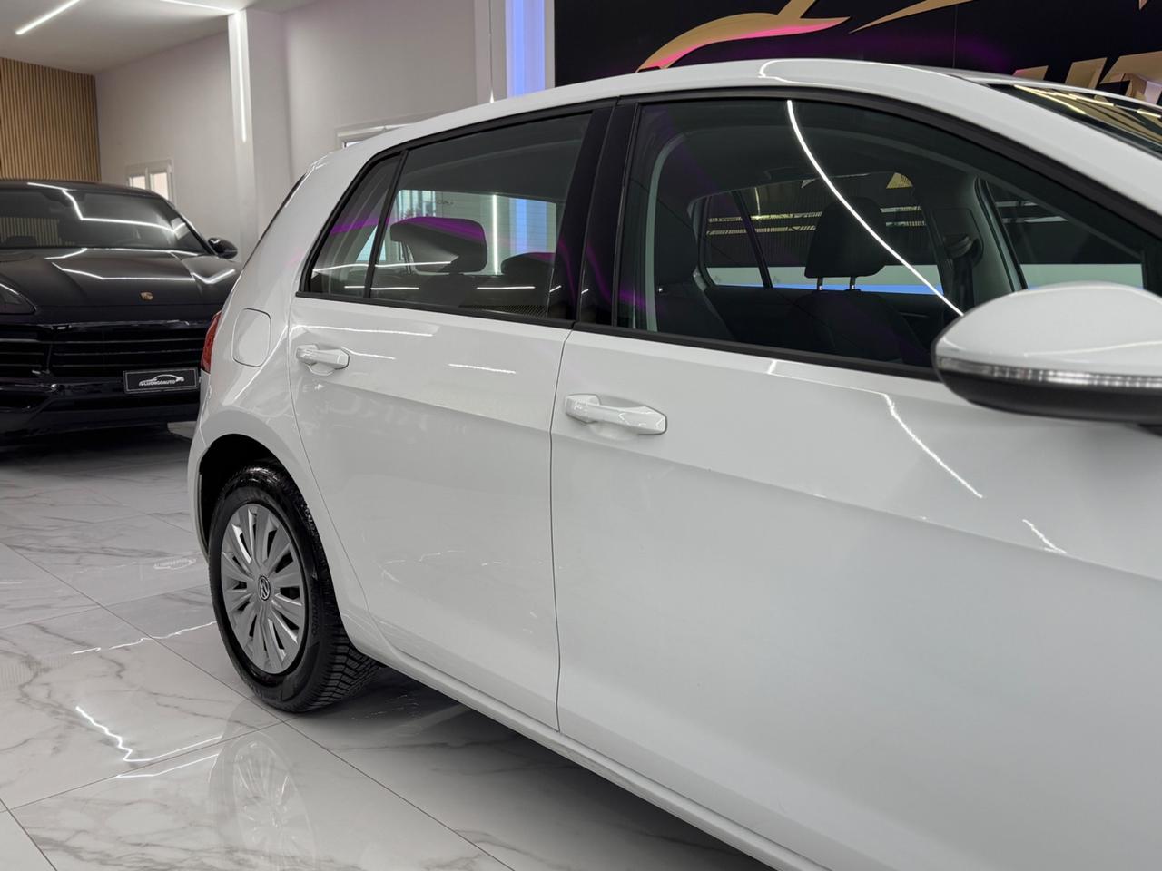 Volkswagen Golf 1.4 TGI Highline BlueMotion