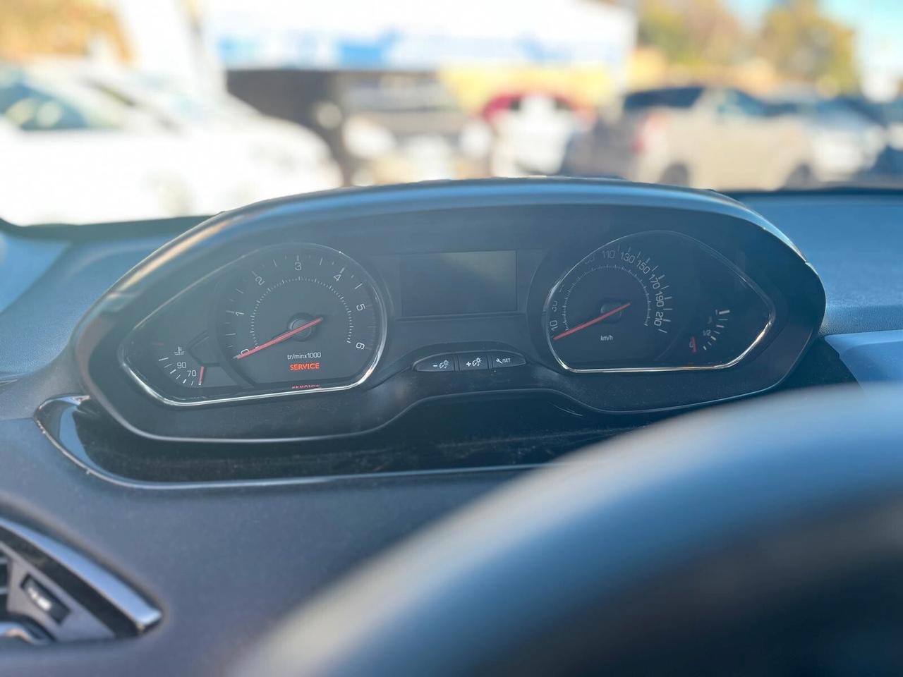 Peugeot 208 1.4 HDi 68 CV 5 porte Allure