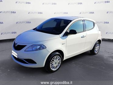 Lancia Ypsilon III 2015 Benzina 0.9 t.air Silver ecochic metano 80cv