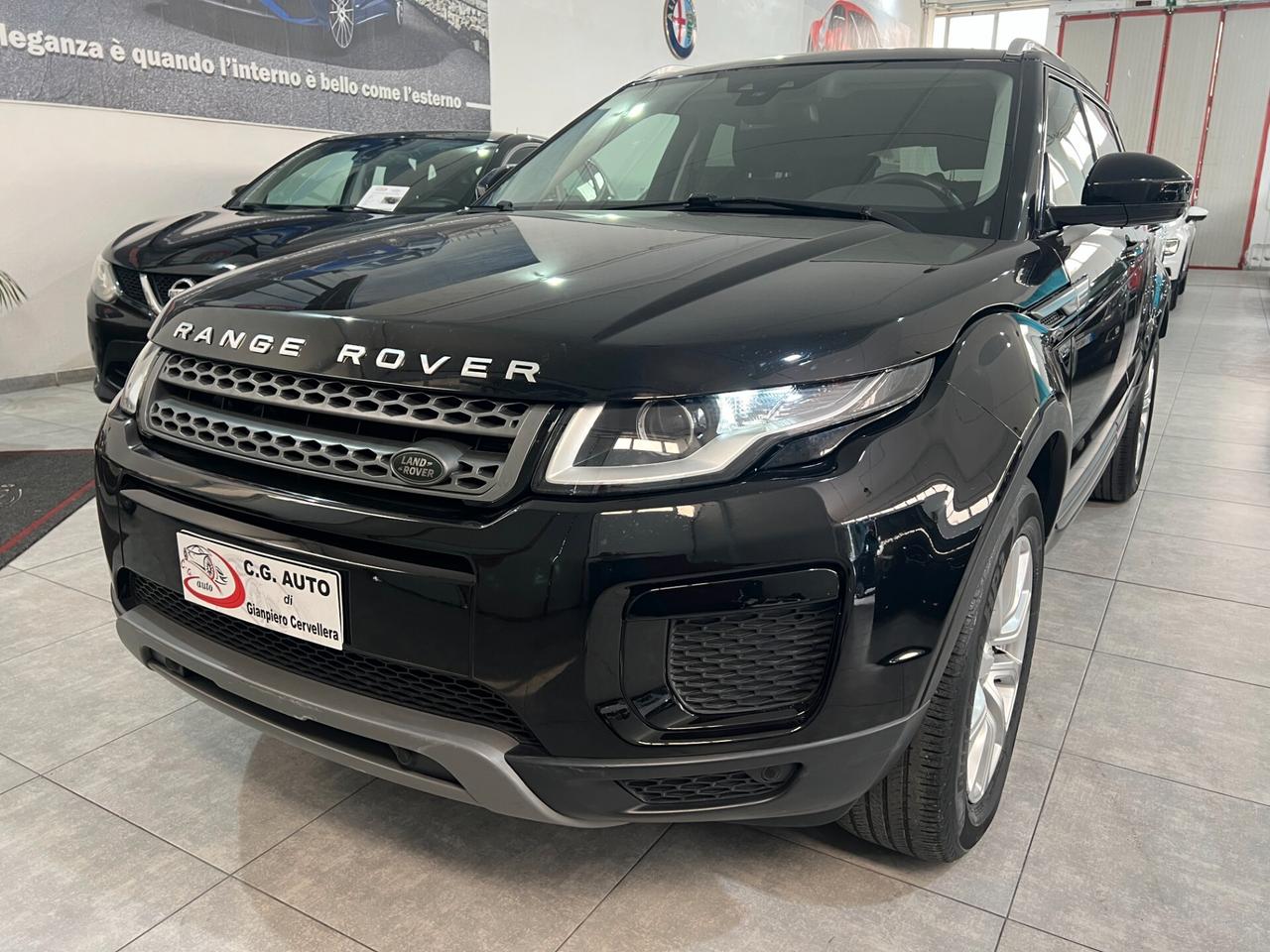 Land Rover Range Evoque 2.0 150 CV - PURE - 2018