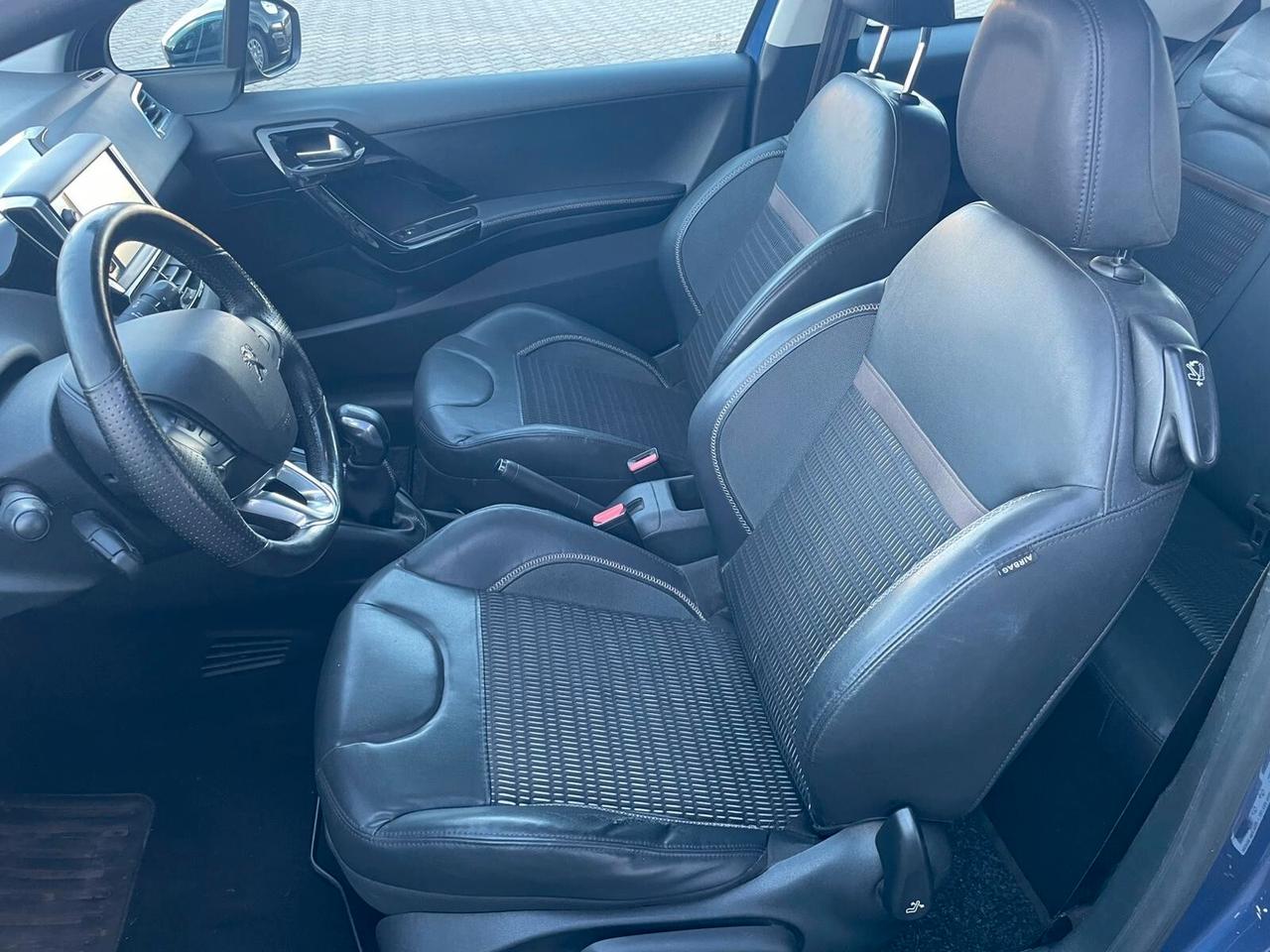 Peugeot 208 1.2 VTi 82 CV 3 porte Allure